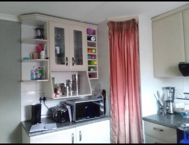 2 BEDROOM HOUSE FOR SALE IN NGWELEZANA